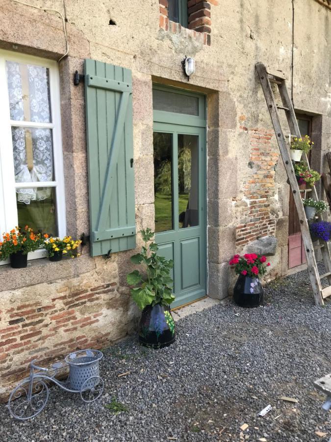By The Wayside Villa Lussac-Les-Eglises Exterior photo